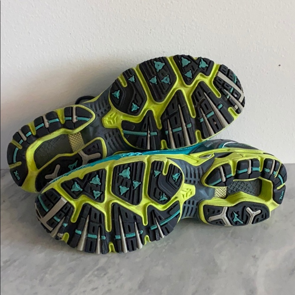 Mizuno sneakers - Picture 4 of 4